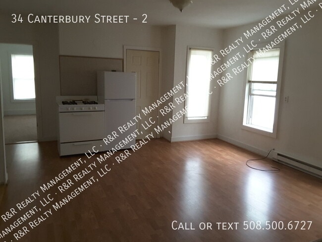 Building Photo - 34 Canterbury St