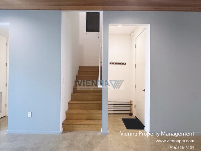 Building Photo - 1513 D St