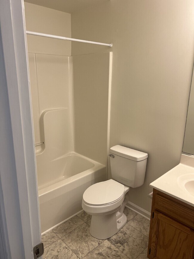 Building Photo - Charming 4 Bed, 2.5 Bath Home in Frederick...