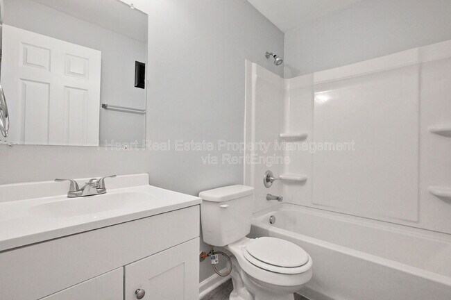 Building Photo - 268 Powell Cir