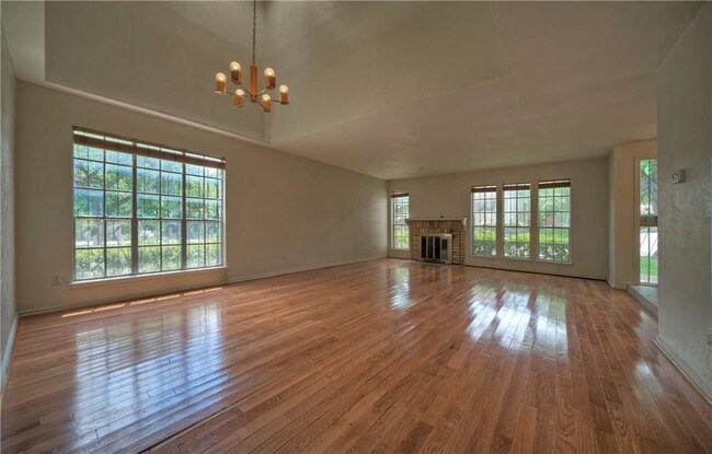 Building Photo - 2011 Sandberg Dr
