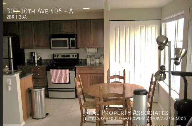 Building Photo - 300 10th Ave