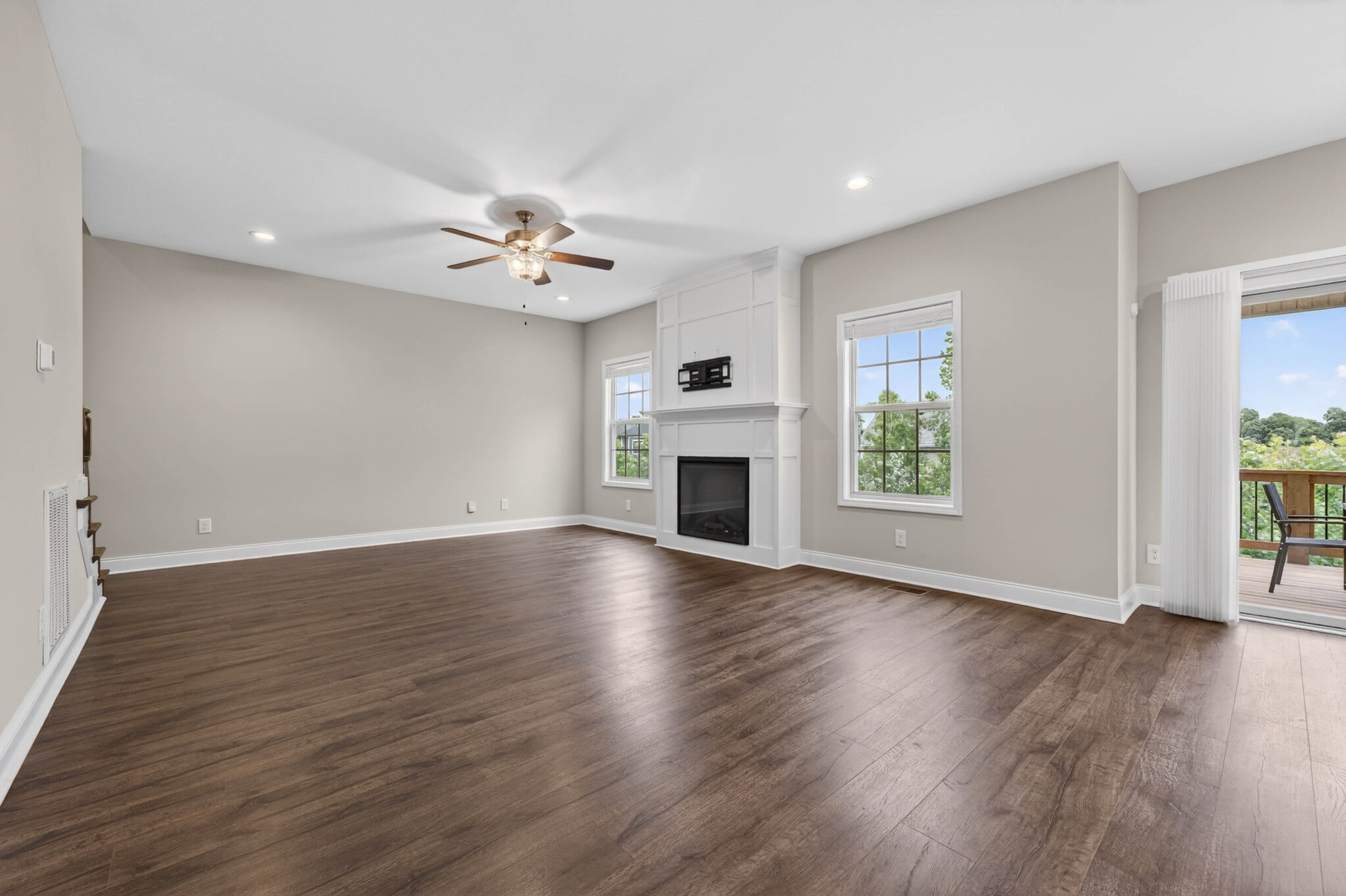 Building Photo - 792 Crestone Ln