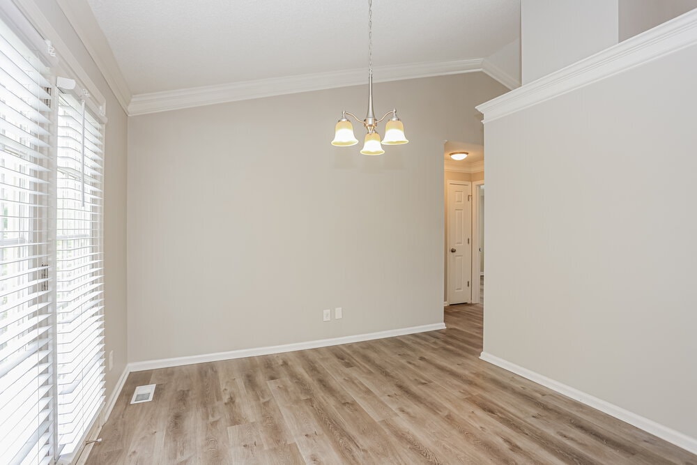 Building Photo - 215 Ashland Manor Dr