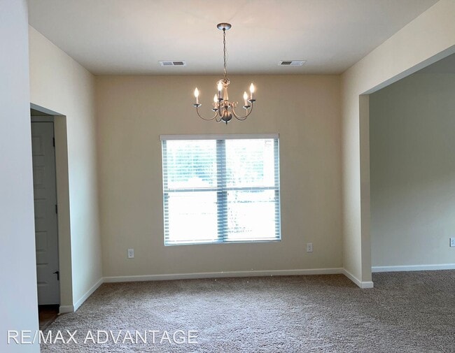 Building Photo - 4 br, 2.5 bath House - 2700 Feldspar Way