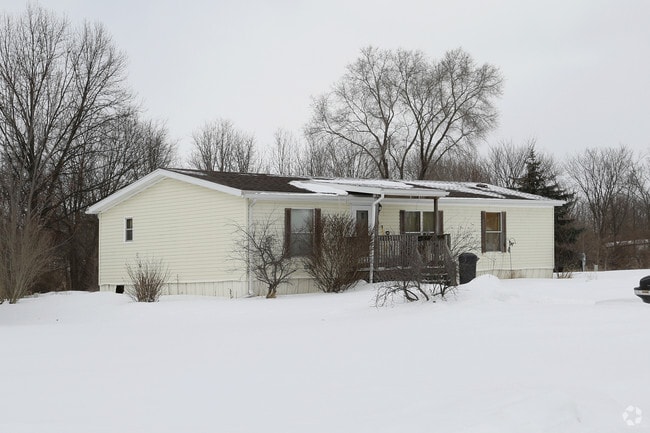 Building Photo - Spruce Tree Mobile Home Park