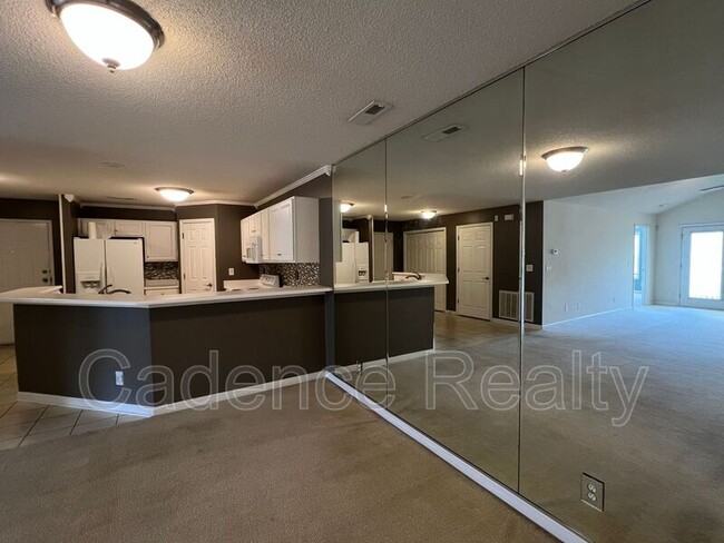 Building Photo - 5002 Hunters Trail