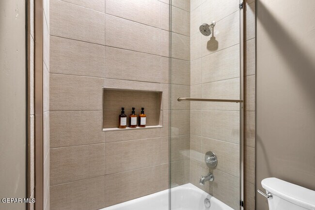 Building Photo - 828 Acton St