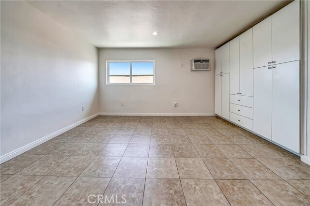 Building Photo - 6735 Elmer Ave