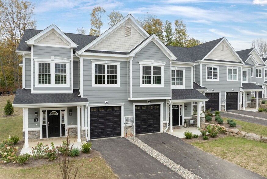 Interior Photo - North Cross Estates