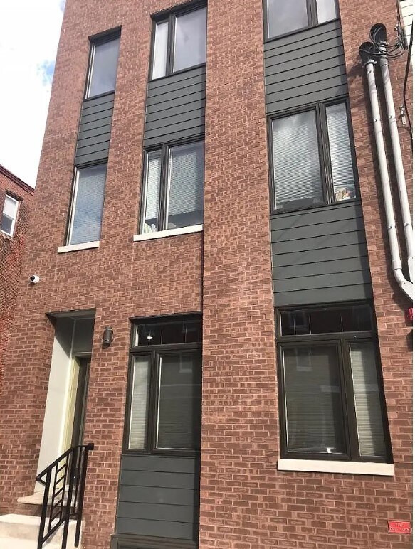 Building Photo - 411 N 41st St