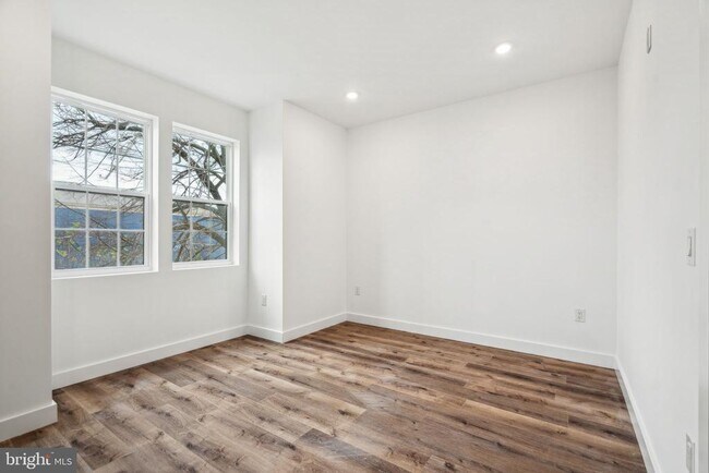 Building Photo - 2632 N 11th St