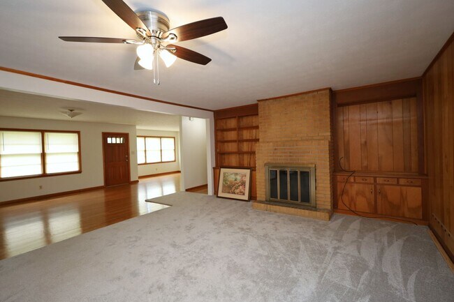 Building Photo - 5362 Moss Oak Trail