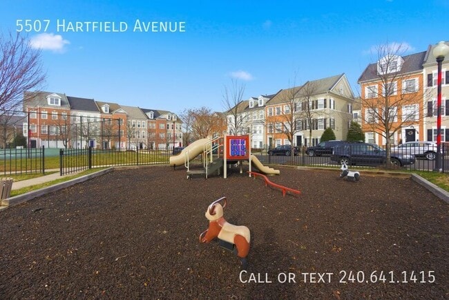 Building Photo - 5507 Hartfield Ave