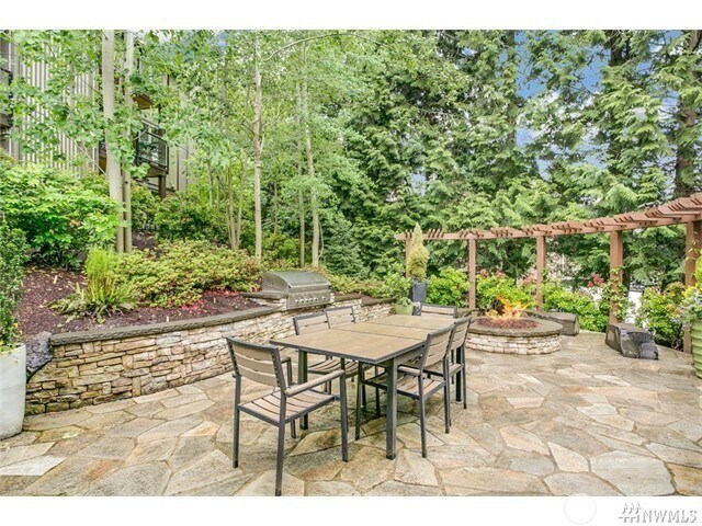 Outdoor space for small gatherings of friends and family. - 15140 NE 82nd St