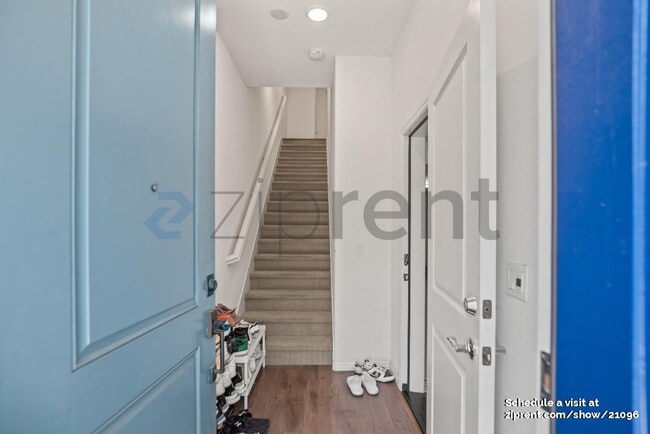 Building Photo - 2588 Gimelli Way