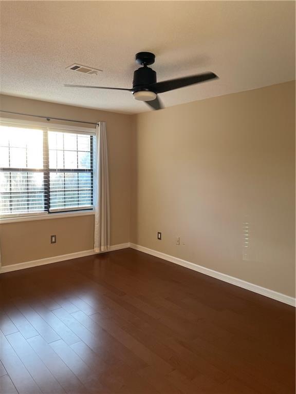 Building Photo - 8020 Sand Wedge Cir