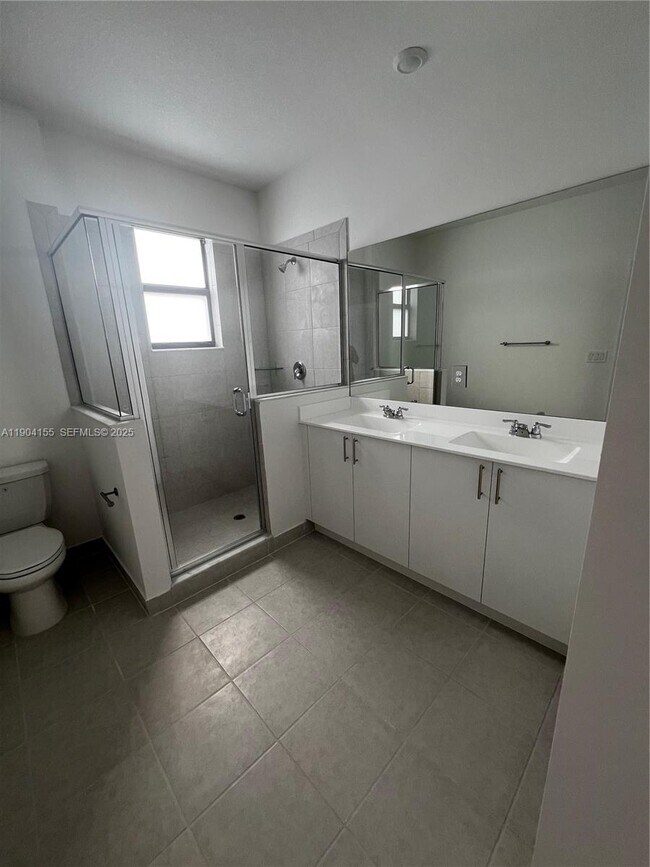 Building Photo - 23035 SW 129th Ave