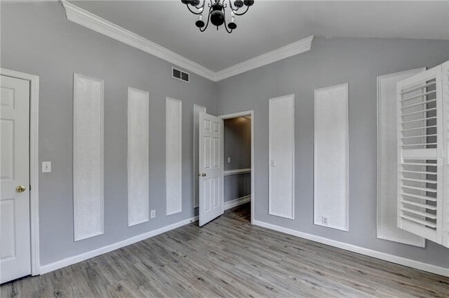 Building Photo - 2072 Fairport Way