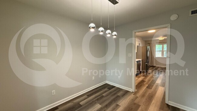 Building Photo - 306 Wildbriar Dr