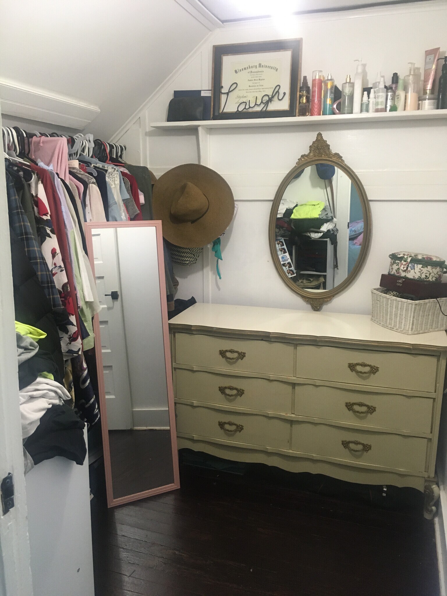 Building Photo - 1302 Hillside Ave