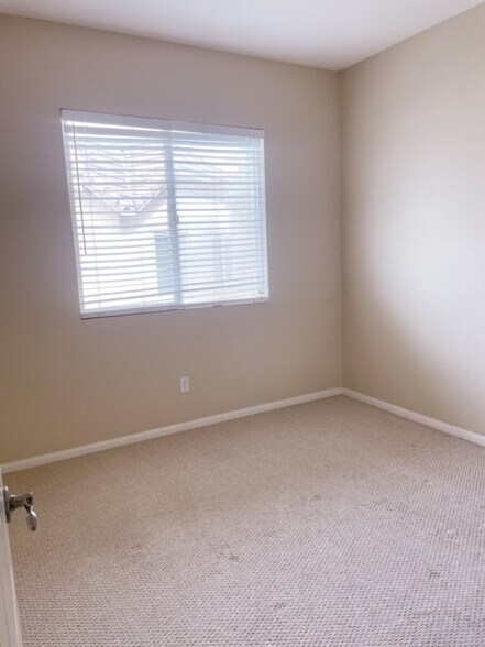 Building Photo - 8238 Bryn Glen Way