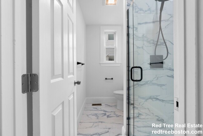 Building Photo - 79 Sydney St