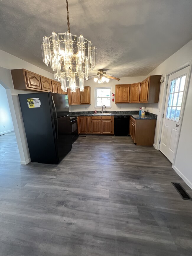 Building Photo - 836 Lynn Brooke Pl