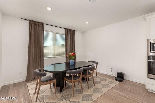 Building Photo - 26985 N 168th Ln