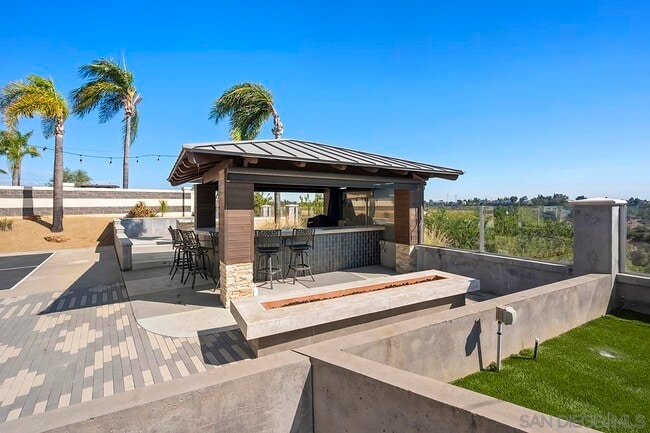 Building Photo - 376 Canyon Ridge Dr