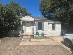 Building Photo - Cute Waco Home