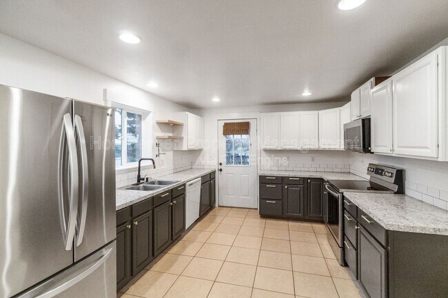 Primary Photo - 13125 E 16th Ave