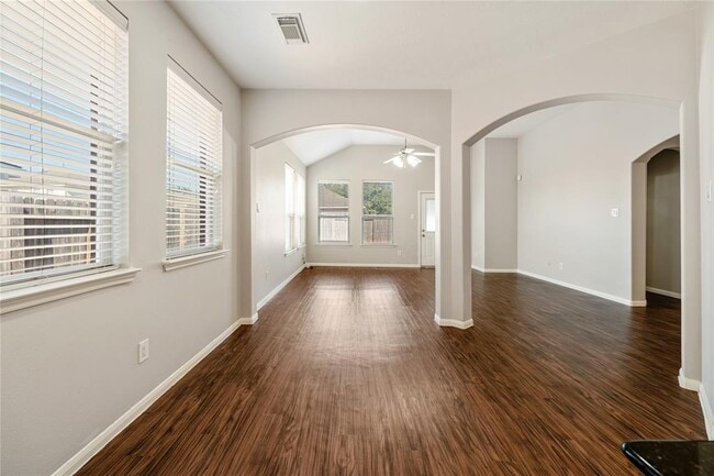 Building Photo - 6726 Wide Creek Dr