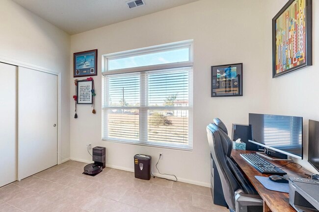 Building Photo - 4204 Vida Verde Ln NE