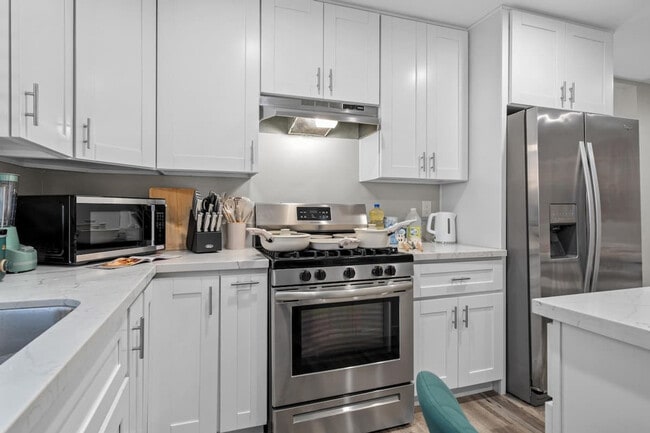 Building Photo - 7630 Andasol St