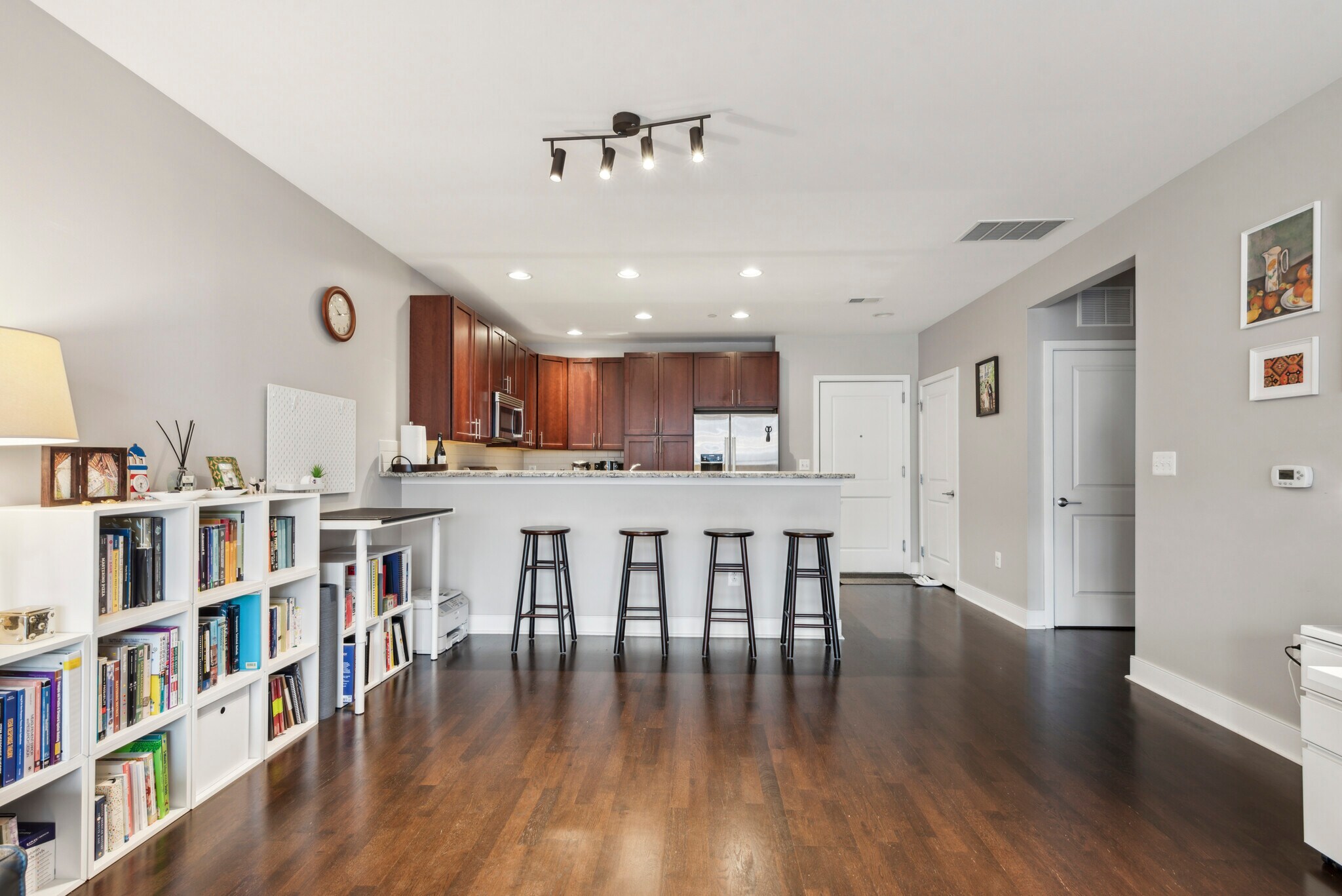 Building Photo - 600 S 24th St