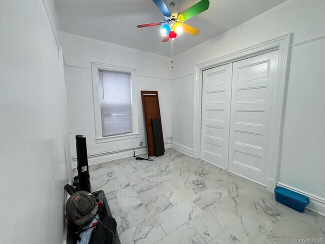 Building Photo - 1718 Melville St