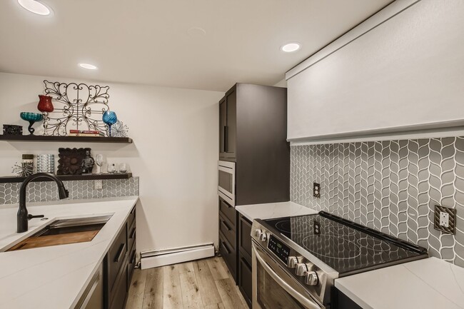 Building Photo - Central 1 BDR / 1 BA Condo in Boulder