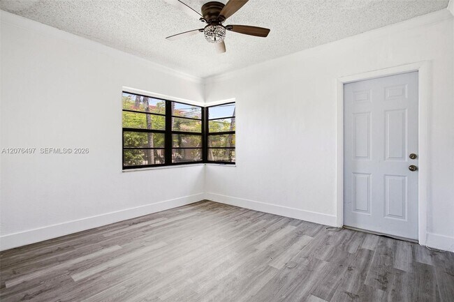 Building Photo - 1200 SW 18th Ave