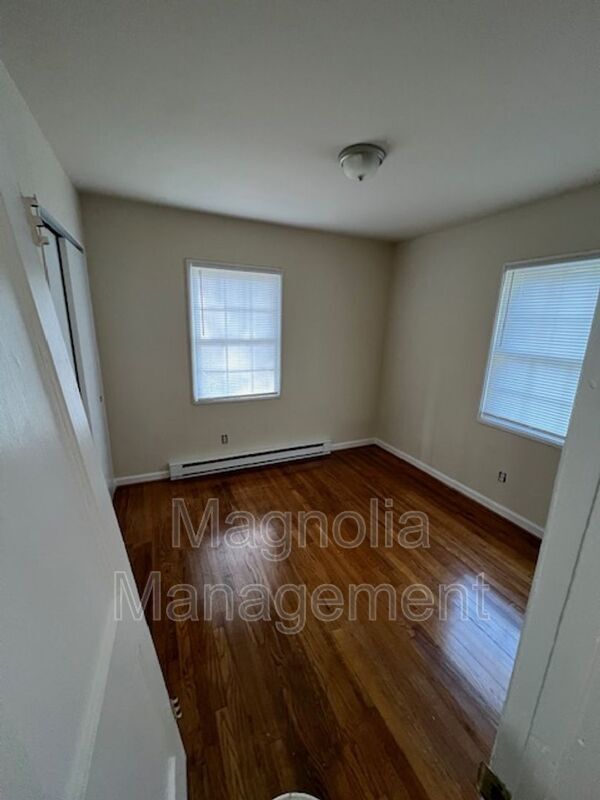 Building Photo - 1214 Parham St