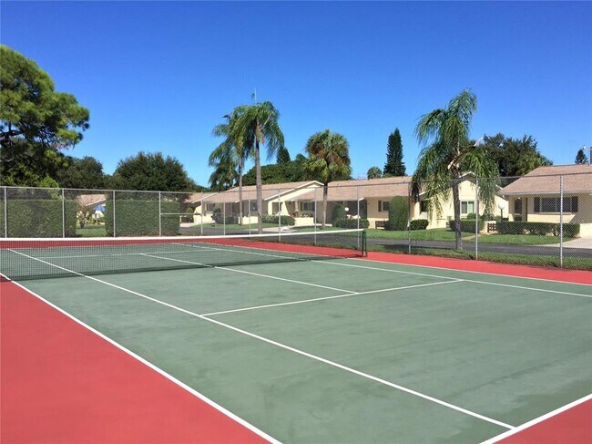 Building Photo - 315 30th Ave W