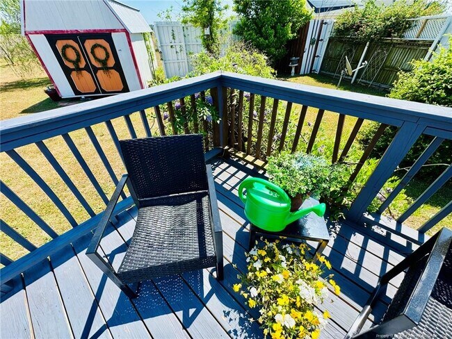 Building Photo - 1992 Henry Hammond Rd