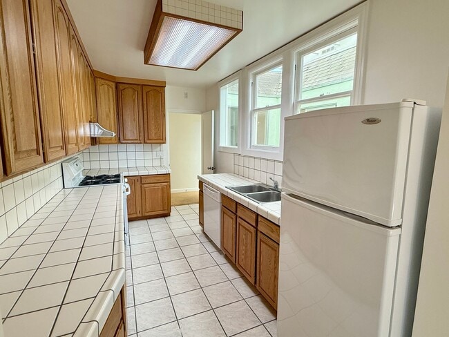 Building Photo - 1765 17th Ave