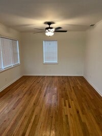 Building Photo - 2Bed/2Bath House For Rent - Call today bef...