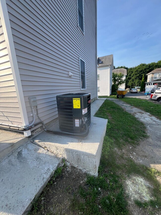 Building Photo - 45 Granite St