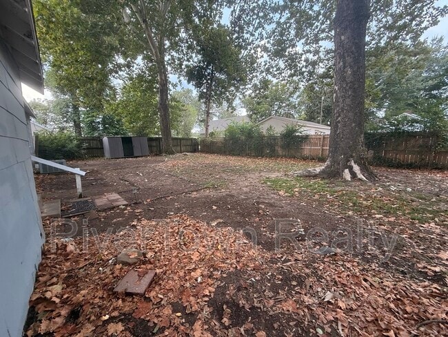 Building Photo - 719 Berclair Rd