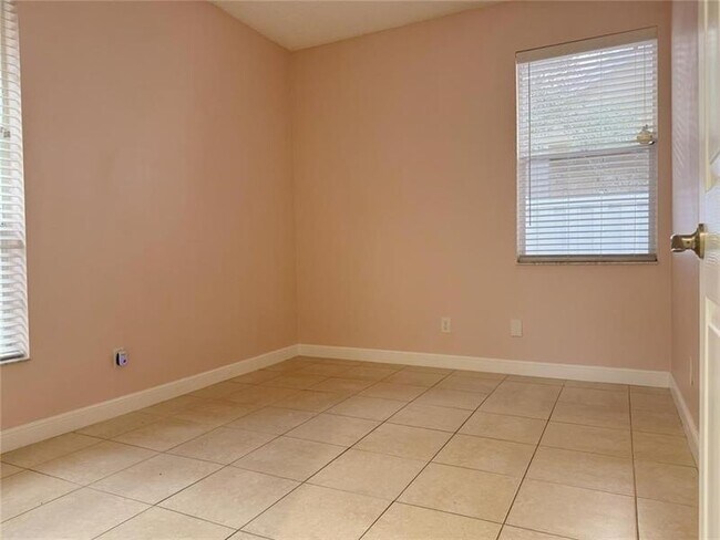 Building Photo - 10235 Panama St