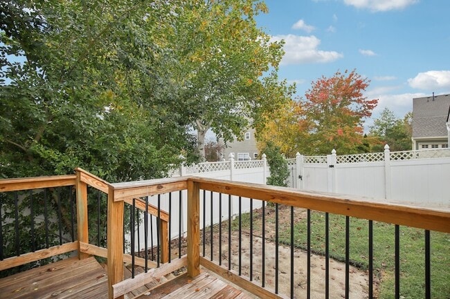 Building Photo - 7718 Porter House Dr