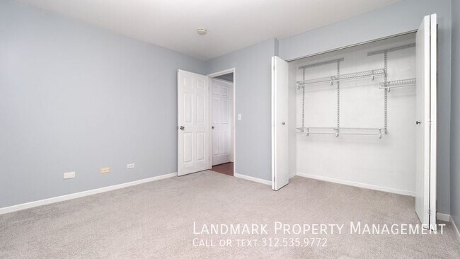 Building Photo - 2250 Abbeywood Dr