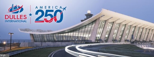 Building Photo - 2142 Capstone Cir